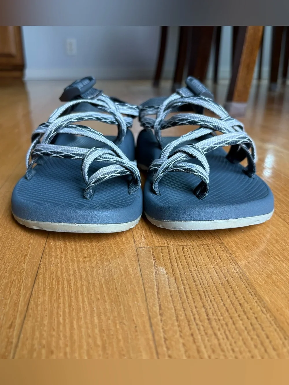 Chaco Women's ZX/2 Classic Sandals Gray Black White Double Strap Toe Loop Size 6